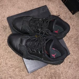 Jordan retro low 11s